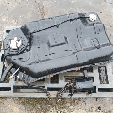 bak suzuki kizaschi zbiornik paliwa 2,4b
