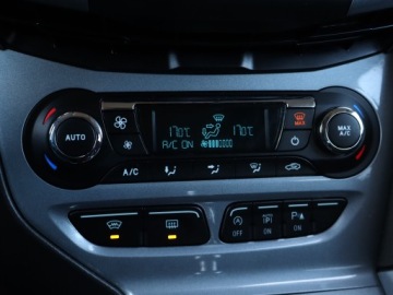 Ford Focus III Hatchback 5d 1.0 EcoBoost 125KM 2013 Ford Focus 1.0 EcoBoost, Navi, Klima, Klimatronic, zdjęcie 17