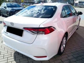 Toyota Corolla XII Sedan Facelifting 1.8 Hybrid 140KM 2025 Od ręki - Comfort 1.8 Hybrid 140KM | Tempomat adaptacyjny!, zdjęcie 3