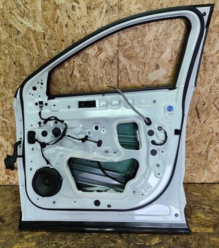 DVEŘE PRAVÉ PŘEDNÍ PRAVÝ RENAULT AUSTRAL BÍLÁ PERLA