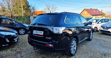 Mitsubishi Outlander III 2013 Mitsubishi Outlander BENZYNA HYBRYDA plug in 4x4 grzane fotele AUTOMAT, zdjęcie 12