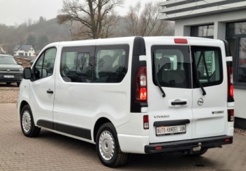 Opel Vivaro B Kombi Extra Long H1 2,9t 1.6 BiTurbo 125KM 2017 Opel Vivaro 1,6 Diesel 125km 6-Biegow Klima Serwis 9-osob 1.6 Diesel, zdjęcie 13