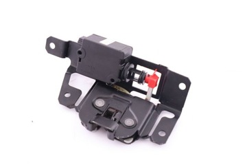 BMW X3 E83 Zamek klapy tylnej tył 7057364