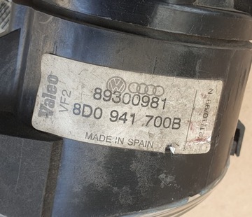 AUDI A4 B5 FACELIFT 99-01R HALOGEN PRAVÝ 8D0941700B 89300981