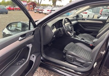 Volkswagen Passat B8 Variant Facelifting 2.0 TSI 190KM 2021 Volkswagen Passat Variant 2.0B 190KM salon Polska Rline skora alkantara VA, zdjęcie 5