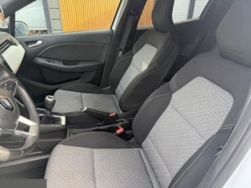 Renault Clio V Hatchback 5d 1.0 TCe 90KM 2021 Renault Clio 1.0 TCe 90 EVOLUTION 91KM 2021r, zdjęcie 16