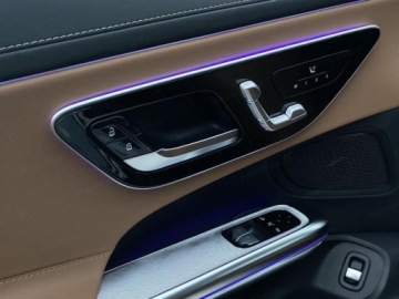 Mercedes CLE Coupe 2.0 200 204KM 2025 MERCEDES-BENZ CLE 200 4-Matic Avantgarde 2.0 (204KM) 2025, zdjęcie 12