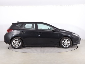 Toyota Auris II Hatchback 5d Facelifting 1.6 Valvematic 132KM 2016 Toyota Auris 1.6 Valvematic, Salon Polska, zdjęcie 4