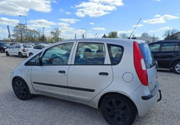 Mitsubishi Colt VI Hatchback 1.3 i 16V 95KM 2005 Mitsubishi Colt Mitsubishi Colt 1.3 Benzyna 95KM, zdjęcie 2