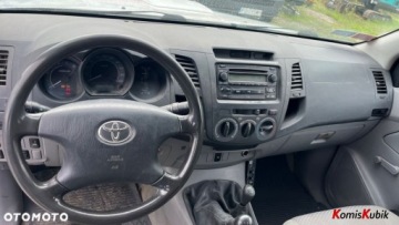 Toyota Hilux VII Podwójna kabina 2.5 D-4D 120KM 2008 Toyota Hilux Salon Polska 4x4 Toyota Hilux 2.5 D-4D 2.5 Diesel 120KM, zdjęcie 15