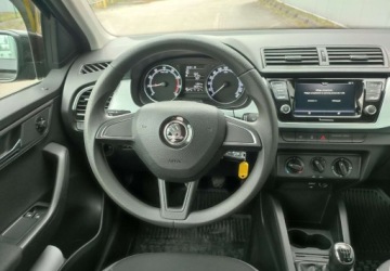 Skoda Fabia III Kombi Facelifting 1.0 TSI 95KM 2020 Skoda Fabia Skoda Fabia III Krajowy ,serwis Benzyna 95KM, zdjęcie 8