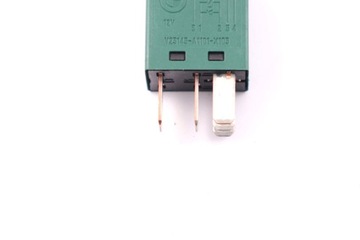 BMW E81 E82 E87 E90 E91 Реле Tyco 6980177