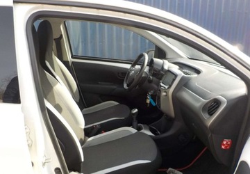 Toyota Aygo II Hatchback 5d 1.0 VVT-i 69KM 2016 Toyota Aygo Okazja Benzyna 70KM, zdjęcie 18