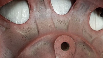 ЗАПАСНЫЕ ШИНЫ ДЛЯ КОММЕРЧЕСКИХ ТРЕНЕРОВ PORSCHE 928