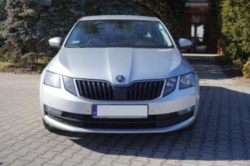 Skoda Octavia III Liftback Facelifting 2.0 TDI 150KM 2018 Skoda Octavia 2.0 TDI SmartLink Tempomat klima 2stref. Czujniki park., zdjęcie 1