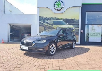 Skoda Octavia IV Liftback 1.5 TSI EVO 150KM 2021 Skoda Octavia Ambition 1.5 TSI e-Tec 150 KM Kamera LED Czujniki Climat