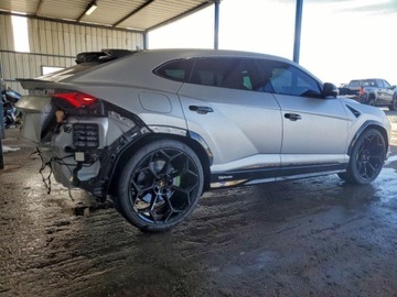 Lamborghini Urus 2024 Lamborghini Urus 2024r., Performante, 4.0L, od ubezpieczalni 4.0 Benzyna, zdjęcie 3