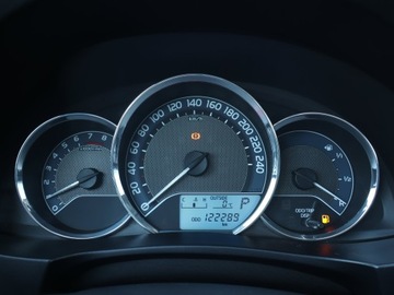 Toyota Corolla XI Sedan 1.6 Valvematic 132KM 2015 Toyota Corolla 1.6 Valvematic, Salon Polska, zdjęcie 10