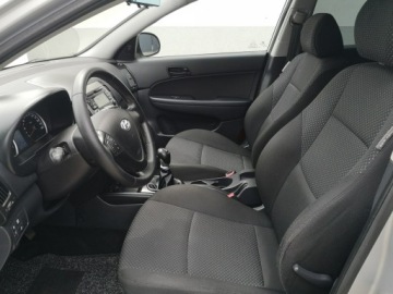 Hyundai i30 I CW Facelifting 1.6 CRDi 90KM 2010 Hyundai i30 1.6CRDI 90KM Klimatronic Kam, zdjęcie 15