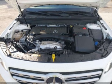 Mercedes GLB 2021 Mercedes-Benz GLB 250 2021 2.0 Benzyna 221KM, zdjęcie 8