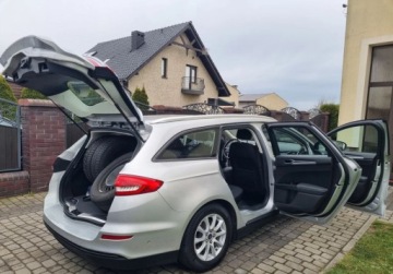 Ford Mondeo V Kombi 2.0 TDCi 150KM 2018 Ford Mondeo SW 2.0D 150PS Zadbane Bezwypadkowe Dodatkowe kola Po oplatach, zdjęcie 20