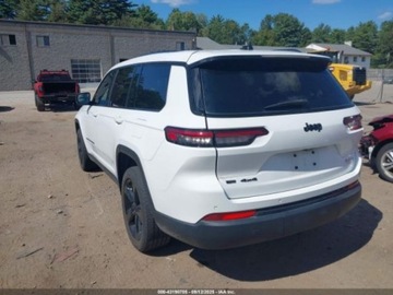 Jeep Grand Cherokee IV 2022 Jeep Grand Cherokee 2022 JEEP GRAND CHEROKEE L ALTITUDE 4X4 3.6 Benzyna, zdjęcie 3