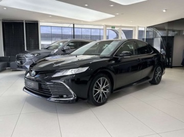 Toyota Camry IX Sedan 2.5 Hybrid Dynamic Force 218KM 2022 Toyota Camry Executive Nawigacja Skorzana tapicerka Kamera cofania Car