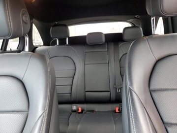 Mercedes GLC C254/X254 2022 Mercedes-Benz GLC 2022r., GLC 300 4MATIC, od ubezpieczalni 2.0 Benzyna, zdjęcie 8