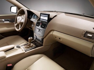 Рулонная шторка для перчаточного ящика Mercedes C Class W204 S204