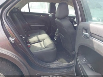 Chrysler 300C II 2020 Chrysler 300 Touring 2020 3.6 Benzyna 292KM, zdjęcie 13