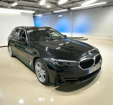 BMW Seria 5 G30-G31 Touring Plug-In 2.0 530e 292KM 2022 BMW Seria 5 4x4 Skora Navi Kamera Sport Full Led Automat FV23