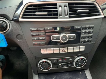 Mercedes Klasa C W204 Kombi T204 1.6 180 K BlueEFFICIENCY 156KM 2012 Mercedes-Benz Klasa C 1.6 benzyna 156 KM 6 biegow zarej w PL zadbany mo, zdjęcie 11