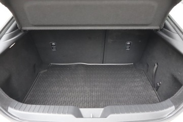 Mazda 3 IV Hatchback  2.0 SKYACTIV-G 150KM 2020 Mazda 3 2.0 Skyactiv-G, Salon Polska, Automat, zdjęcie 13