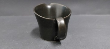 Дизайн старого керамического молочника