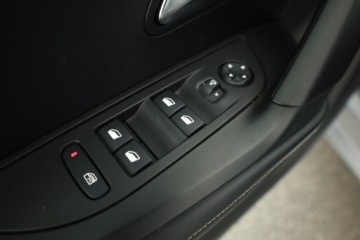 Peugeot 2008 II SUV 1.2 PureTech 130KM 2023 Peugeot 2008 1.2 PureTech, Salon Polska, zdjęcie 20