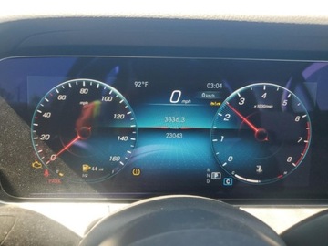 Mercedes Klasa E W214 2023 Mercedes-Benz Klasa E 2023r., 2.0L 2.0 Benzyna 255KM, zdjęcie 9