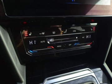 Volkswagen Arteon Fastback Facelifting 2.0 TDI 200KM 2022 Volkswagen Arteon Shooting Brake 4 Motion ASO 2.0TDI 200KM head-up LED kam, zdjęcie 24