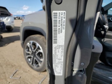 Jeep Compass II 2023 Jeep Compass 2.0 200 KM, 4x4, Limited, mala szkoda, import USA 2.0 200KM, zdjęcie 11