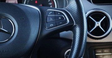 Mercedes Klasa B W246 Sports Tourer Facelifting 1.6 180 BlueEFFICIENCY Edition 122KM 2016 Mercedes-Benz Klasa B (Nr.024) 1.6 122 KM Nawigacja Kliamtyzacja Parktron, zdjęcie 22