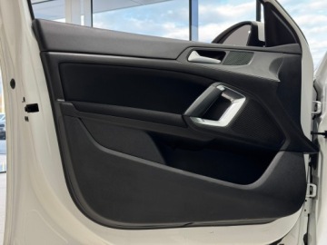 Peugeot 308 II SW Facelifting 1.5 BlueHDI 130KM 2021 Peugeot 308 Active Pack / CarPlay/Android Auto / K, zdjęcie 10