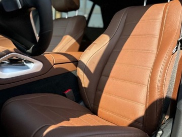 Mercedes GLE V167 SUV Facelifting 2.0 300d 269KM 2025 MERCEDES-BENZ GLE 300 d 4-Matic AMG Line 2.0 (269KM) 2025, zdjęcie 4