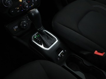 Jeep Renegade 2019 Jeep Renegade Limited 4x4 automat panorama hak, zdjęcie 28