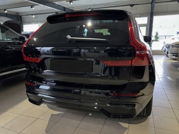Volvo XC60 II 2025 VOLVO XC60 B5 B AWD Ultra Black Edition Suv 2.0 (264KM) 2025, zdjęcie 4