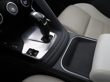 Jaguar E-Pace SUV 2.0 i4D 180KM 2018 Jaguar F-PACE 2.0d Automat S AWD Panorama, zdjęcie 29