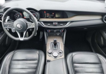 Alfa Romeo Stelvio SUV 2.0 Turbo 280KM 2017 Alfa Romeo Stelvio Executive Q4, Podgrzewane fotele, Kamera cofania, GPS,, zdjęcie 3