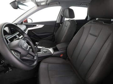 Audi A4 B9 Avant 2.0 35 TFSI  150KM 2019 Audi A4 Avant navi klima auto kamera i czujniki, zdjęcie 12