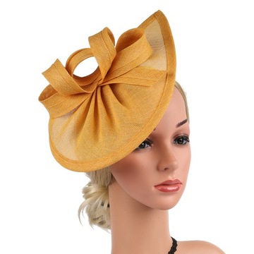 КОКТЕЙЛЬНАЯ ШЛЯПА В РЕТРО ИСПОЛЬЗОВАНИИ