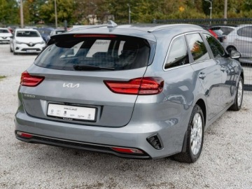 Kia Ceed III Kombi Facelifting 1.5 T-GDI 160KM 2023 Kia Cee'd WND7536C#1.5 T-GDI M DCT 2 stref klima, zdjęcie 4