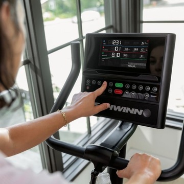 ПРОГРАММИРУЕМЫЙ ВЕЛОСИПЕД SCHWINN 590U