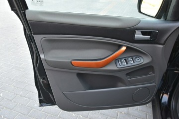 Ford Kuga I 2.0 Duratorq TDCi 163KM 2010 Ford Kuga Titanium 2.0TDCi 163KM Manual 2011r. AWD, zdjęcie 18